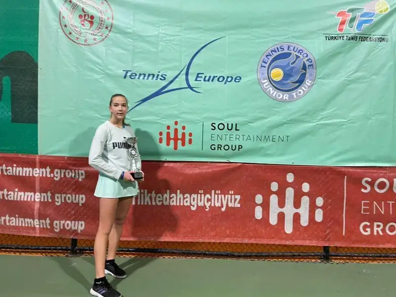 Қозоғистонлик ёш теннисчи Туркиядаги турнирда чемпион бўлди