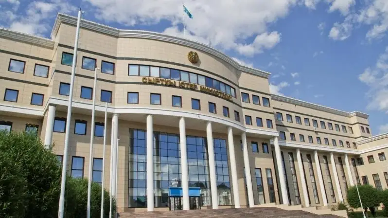 ҚР банк сектори тадбиркорларига АҚШ санкциялари доирасида иш юритишнинг ўзига хос жиҳатлари тушунтирилди