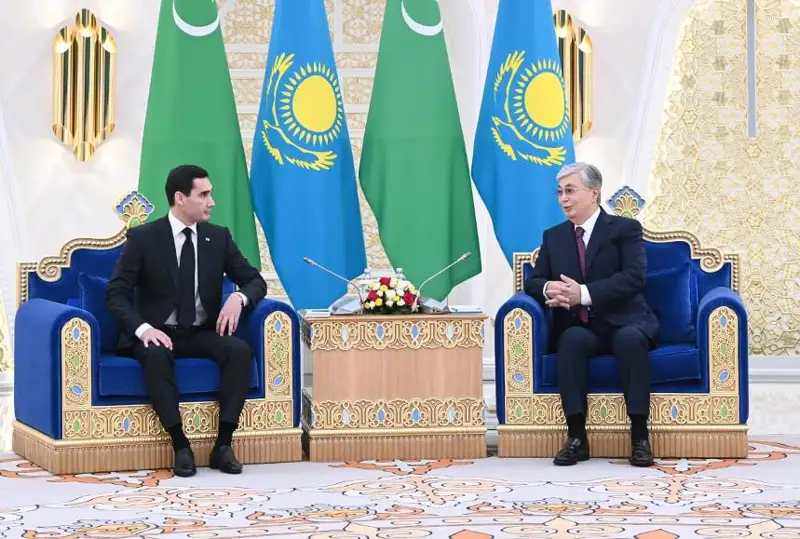 Qazaqstan men Túrikmenstan Prezıdentteri birlesken málimdeme qabyldady