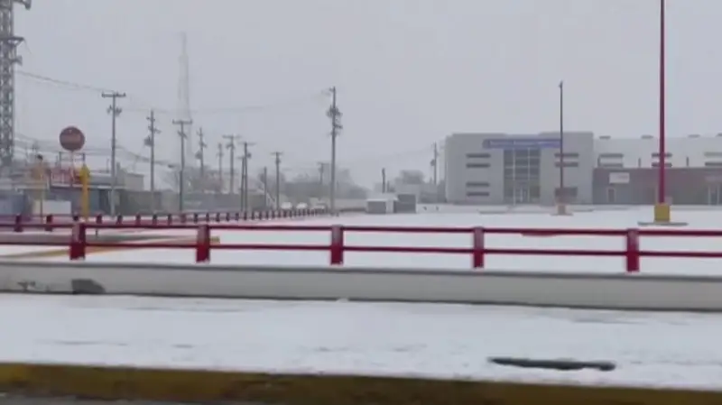 暴雪和低温天气致美国29人死亡
