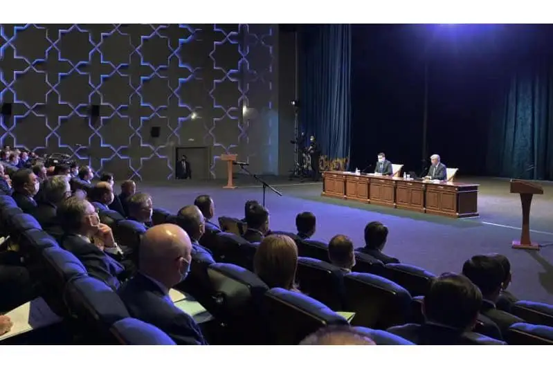 Қасим-Жомарт Тоқаев Қозоғистон иқтисодий сиёсатидаги асосий хатони кўрсатди