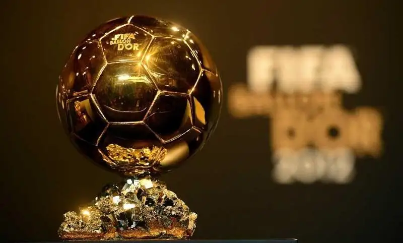 Карим Бензема 2022 йилги «Олтин тўп» соҳибига айланди