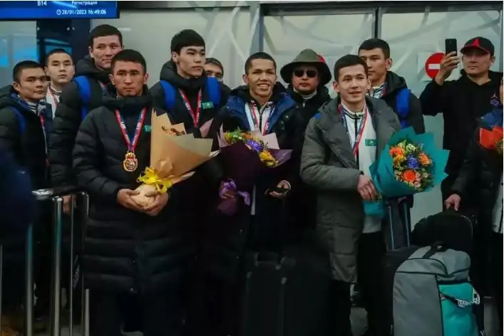 ازيا چەمپيوندارى مەن جۇلدەگەرلەرى ەلگە ورالدى