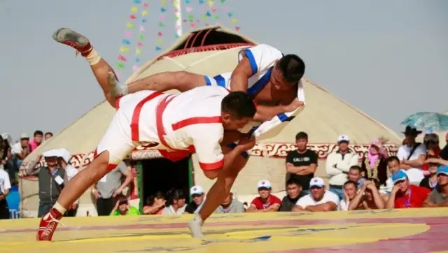 قازاقتا قانداي كۇرەس تۇرلەرى بولعان؟