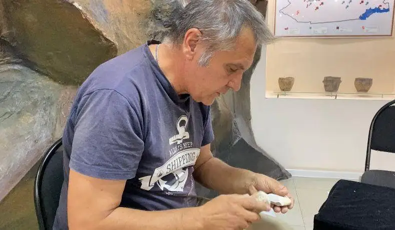 سارى ارقا دالاسىنان تابىلعان ساقتاردىڭ ەجەلگى سايماندارىن رەسەيلىك عالىم زەرتتەپ جاتىر