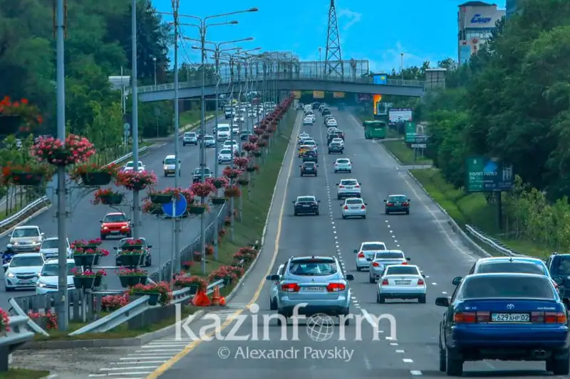 Более 300 тысяч неоформленных автомобилей насчитывается в РК