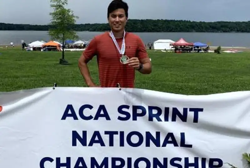 Қозоғистонлик спортчи иккинчи марта каноэда эшкак эшиш бўйича АҚШ чемпиони бўлди