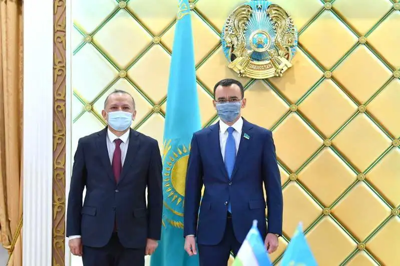 Маулен Ашимбаев: Ўзбекистон Қозоғистоннинг Марказий Осиёдаги асосий савдо шериги