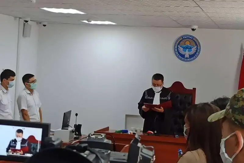 Қирғизистоннинг собиқ президенти Алмазбек Атамбаев 11 йилга озодликдан маҳрум этилди