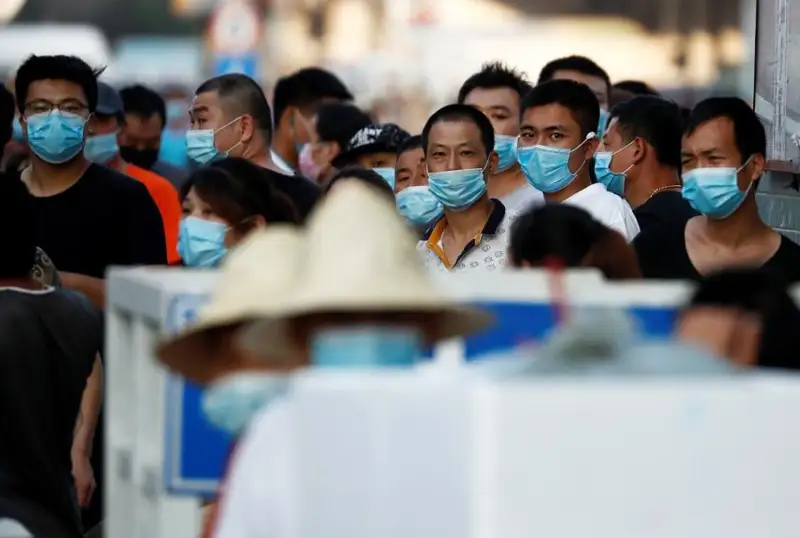 Хитойнинг Санья курорт шаҳри CОVID-19 эпидемиясининг янги тўлқини билан курашмоқда