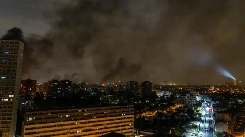 Францияда норозилик намойишлари: шаҳар кўчаларида тартибни сақлаш учун 40 минг полициячи сафарбар этилади