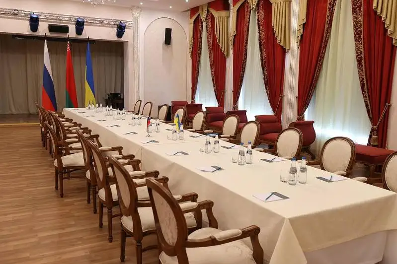 Ýkraına delegatsııasy Reseımen kelissóz jasaıtyn jerge keldi