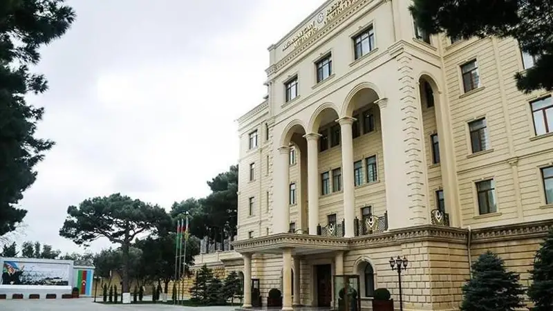باكۋ ارمەنيامەن شەكارادا تاعى دا وق اتىلعانىن مالىمدەدى