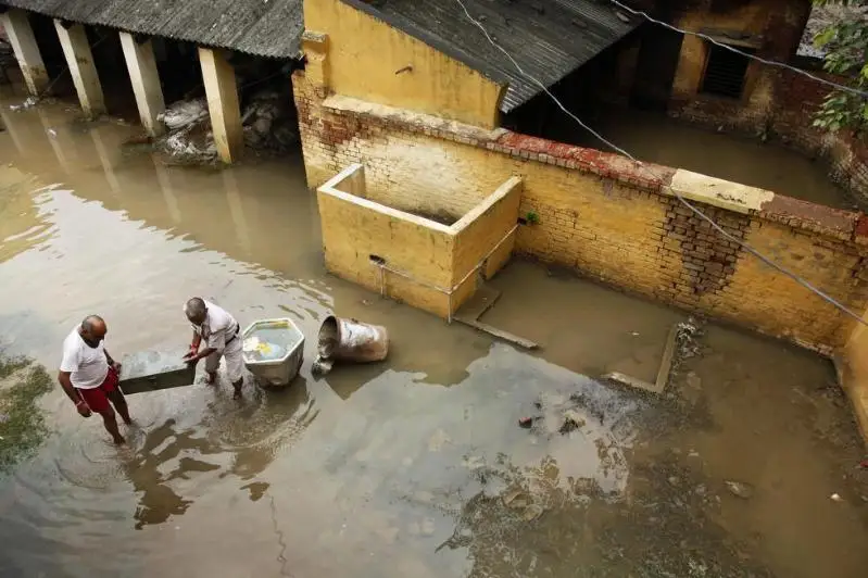 Ҳиндистонда кучли ёмғир 500 дан ортиқ уйни вайрон қилди, бир неча киши ҳалок бўлди