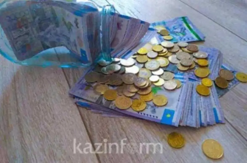 قازاقستاندا 20 جىل ستاجى بار ادامداردىڭ زەينەتاقىسى 30-50 پايتىز كوبەيەدى دەگەن اقپارات جالعان - مينيسترلىك