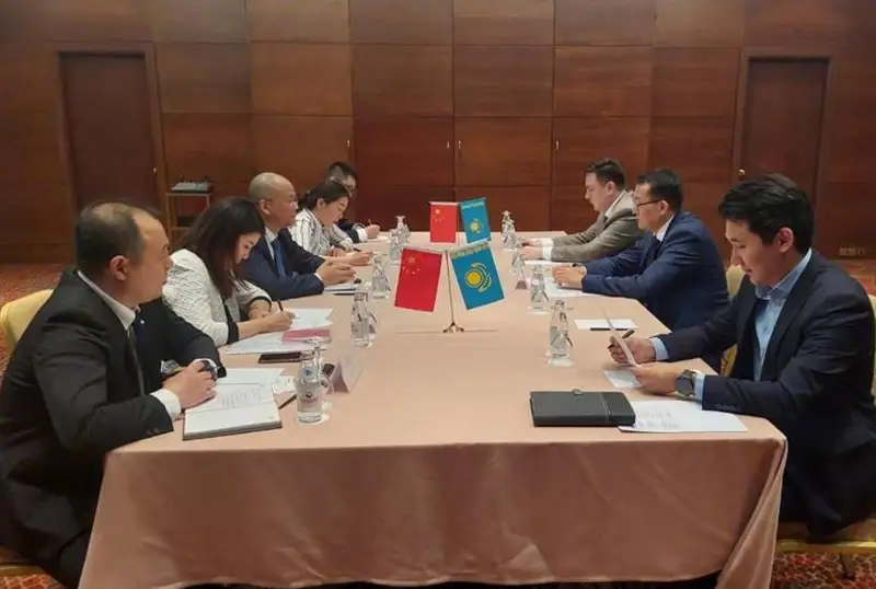 Қозоғистонлик озиқ-овқат ишлаб чиқарувчилар Хитойнинг яна бир маркетплейсига кириш имконига эга бўлди