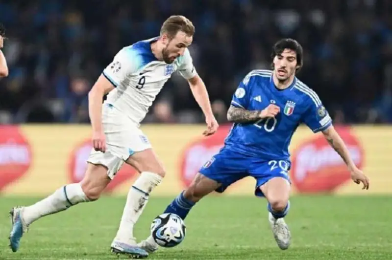 Европа чемпионати саралаш баҳслари: Италия ўз майдонида Англияга ютқазди