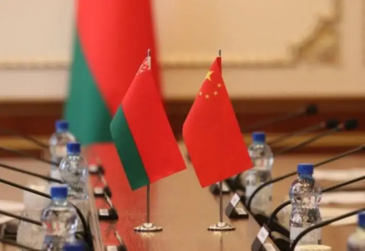 白俄罗斯与中国加强军事技术领域合作