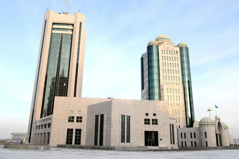 ەرلان قوشانوۆ ق ر پارلامەنتى پالاتالارىنىڭ بىرلەسكەن وتىرىسىن شاقىرۋ تۋرالى وكىمگە قول قويدى