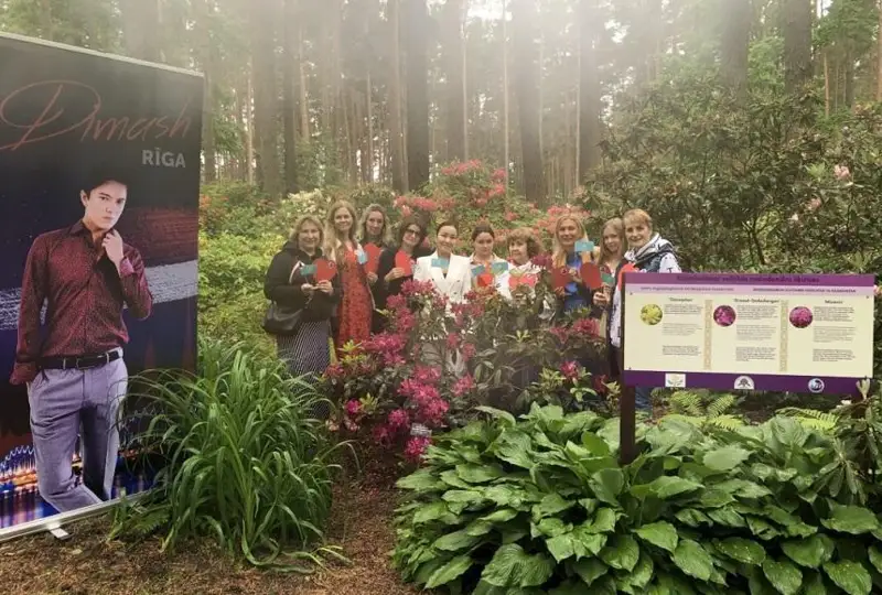 Нур-Султан ботаника боғига «Dimash Qudaibergen» кўчат нави совға қилинди