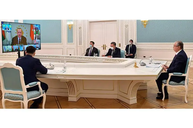 Қозоғистон Президенти Иқтисодий ҳамкорлик ташкилотининг 14-саммитида иштирок этди