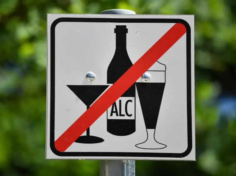 巴甫洛达尔州考虑对酒精饮品实施临时性禁售