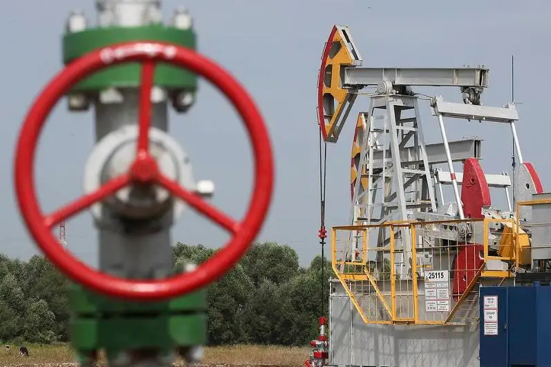 Brent нефтининг нархи бир баррель учун 75,18 долларга етди