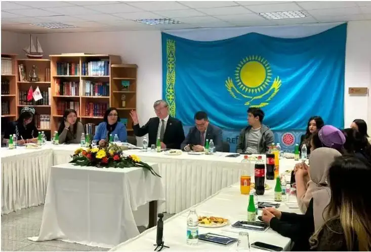 ەۋروپا قازاقتارىنىڭ قۇرىلتايىندا نە ايتىلدى