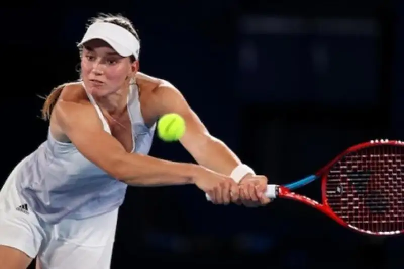 Рыбакина проиграла два матча за день после триумфа на Уимблдоне