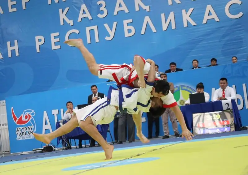 Чемпионат РК по қазақ күресі стартовал в Атырау