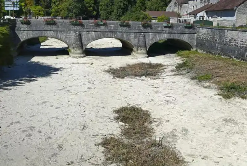 Европа қурғоқчилик туфайли сувни тежашга ўтди