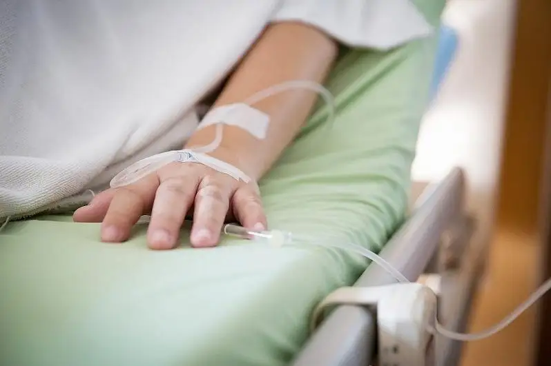 386 нафар коронавирусга чалинган беморнинг аҳволи оғир – ҚР ССВ