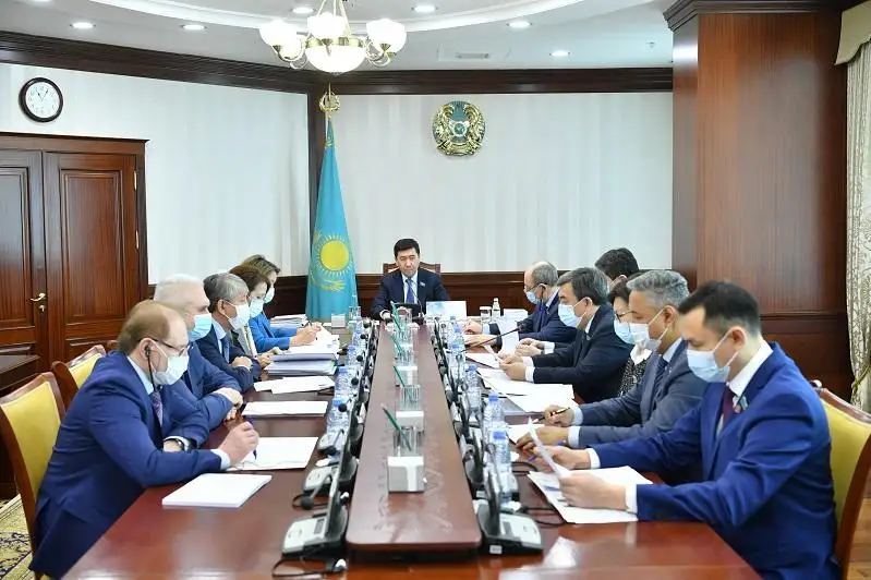 Бюро Мажилиса определило повестку пленарного заседания