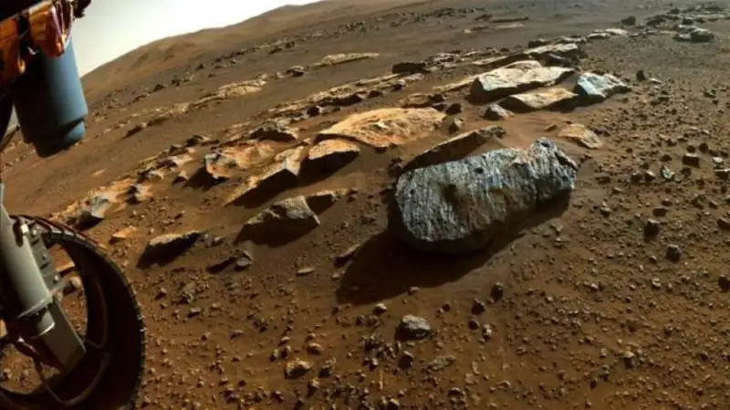 Хитой олимлари ўтмишда Марсда океанлар бўлганини исботлашди