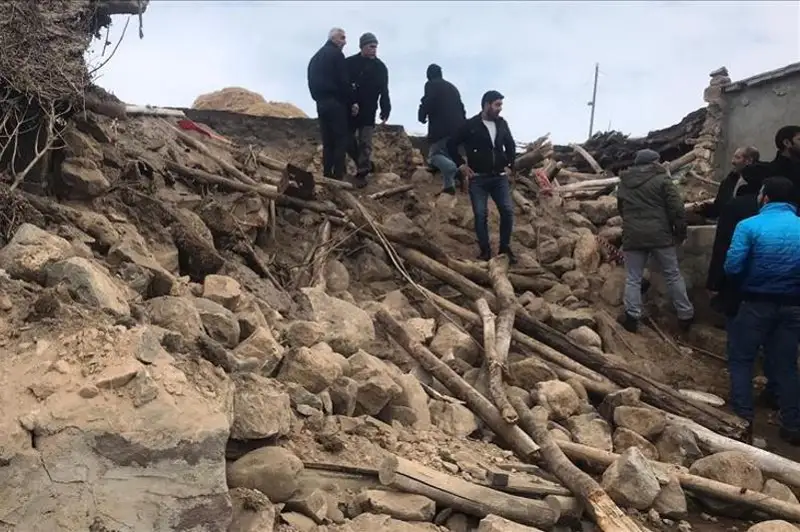 Туркияда зилзила оқибатида етти киши ҳалок бўлди