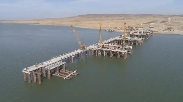 بۇقتىرما سۋ قويماسىنداعى كوپىر جوندەلىپ جاتىر