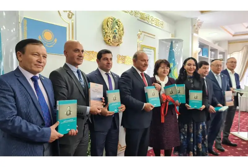 استانادا اباي مۇراسىن ۇلىقتاعان ەكى عىلىمي ەڭبەك تانىستىرىلدى