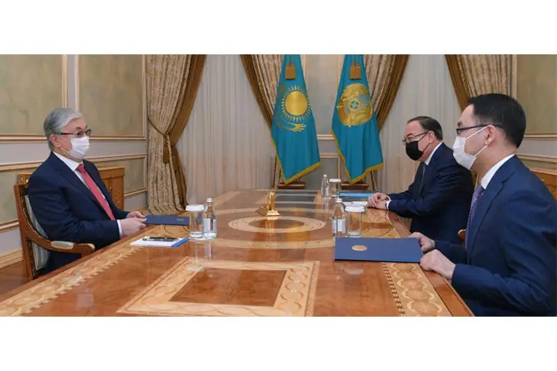 总统接见哈萨克斯坦驻美国新任大使