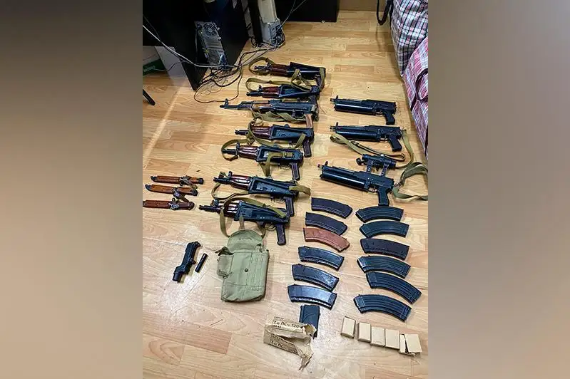 Jambylda taǵy 26 adam ustalyp, 13 qarý-jaraq tárkilendi