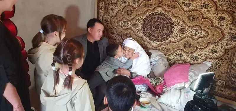 Жетисайда икки урушга ва қўриқни ўзлаштиришга қатнашган 103 ёшли буви яшайди