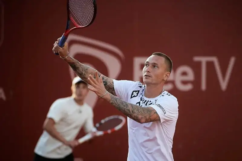 Казахстанский теннисист вышел в полуфинал парного разряда Челленджера