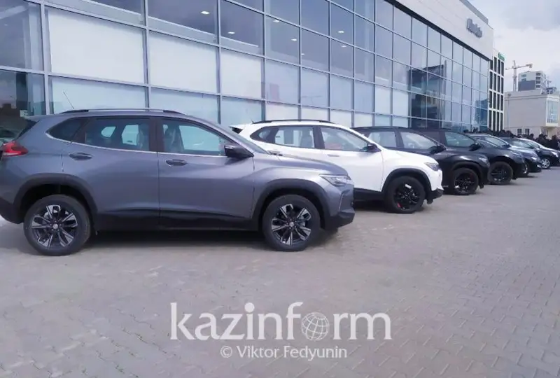 Қозоғистонликлар 36 минг хорижий автомобилни қонунийлаштиришга рухсат олди