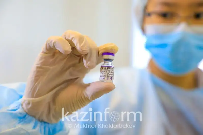 Қозоғистонда қанча аёллар ва ўсмирлар Pfizer вакцинаси билан эмланди