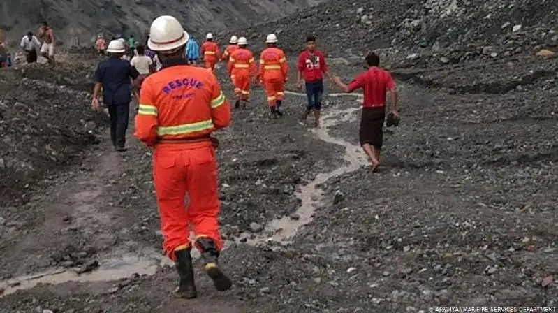 Ҳиндистонда кўчки 26 кишининг ҳаётига зомин бўлди