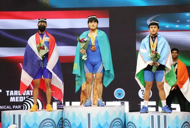 Қозоғистон рекорд билан оғир атлетика бўйича Осиё чемпионати олтин медалини қўлга киритди