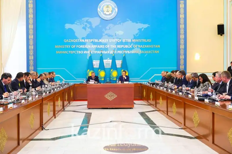 Представителям иностранного дипкорпуса разъяснили особенности предстоящих выборов