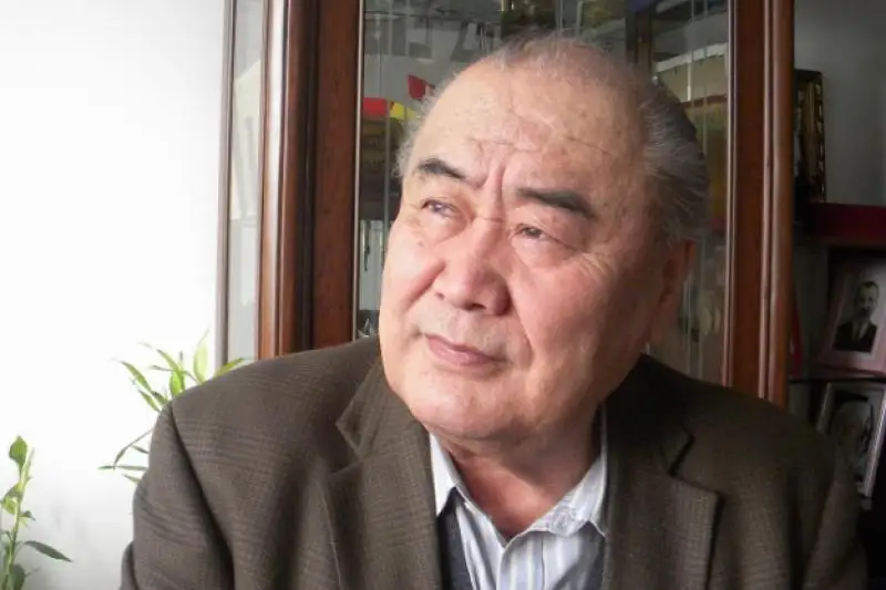 ميلليارد پەن ميلليون - سۇلتان جانبولاتوۆ