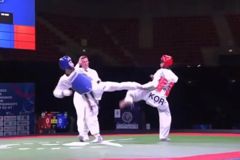 Таэквондо бўйича жаҳон чемпионатида қозоғистонликлар 2 кумуш ва 1 бронза медалини қўлга киритди