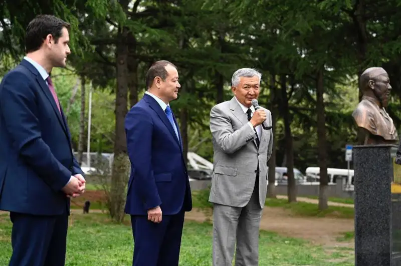 تبيليسيدە ابايعا ەسكەرتكىش ورناتىلدى