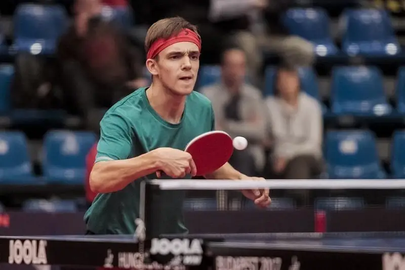 Казахстанец завершил выступление на турнире по настольному теннису в Будапеште